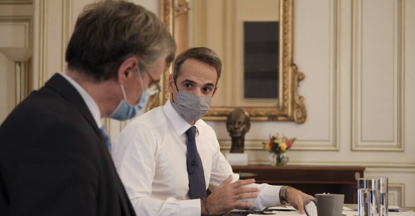 Το τρομακτικό νούμερο που οδήγησε στο σκληρό lockdown