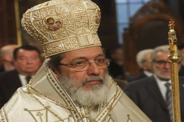 Απίστευτο! Μητροπολίτης ζητά από τον Μητσοτάκη επιχορήγηση βενζίνης