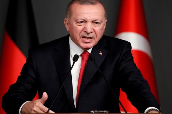 Σάλος στην Τουρκία: Φήμες θέλουν τον Ερντογάν να… βάζει χέρι στα κοσμήματα του λαού (video) – Κόσμος