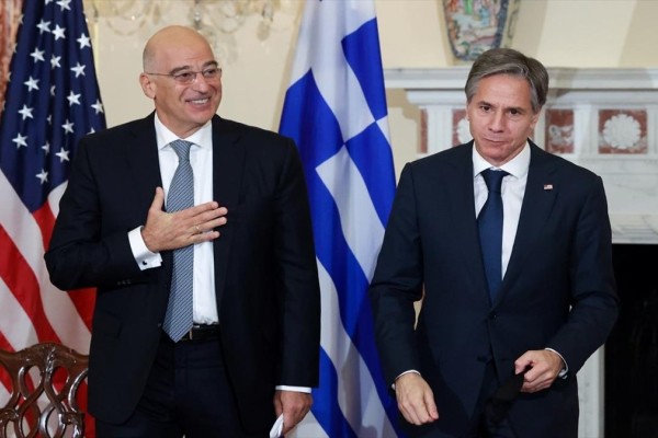 Πόλεμος στην Ουκρανία – Μπλίνκεν: «Η Ελλάδα είναι ζωτικής σημασίας σύμμαχος του ΝΑΤΟ» – Συνομιλία με Δένδια – Ελλάδα