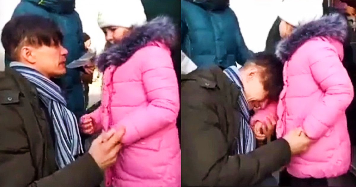 Το σκληρό πρόσωπο του πολέμου: Ουκρανός πατέρας αποχαιρετά τη μικρή του κόρη, ξεσπούν κι οι δύο σε κλάματα