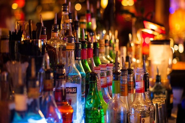 3 μπαρ στο Κορωπί που τα ''σπάνε'' – Clubs & Bars