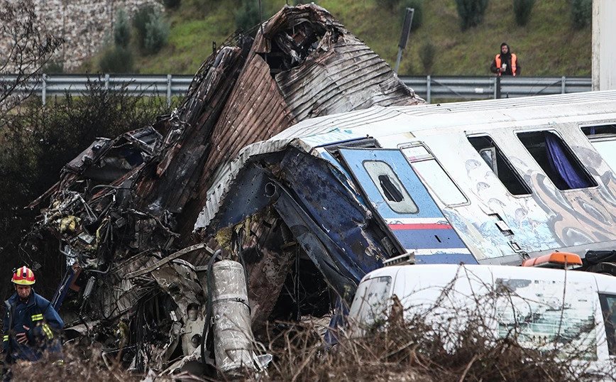 Σύγκρουση τρένων στα Τέμπη: Η ένδειξη πριν την τραγωδία – Καταγράφηκε μεγάλη κατανάλωση ηλεκτρικής ενέργειας στη γραμμή