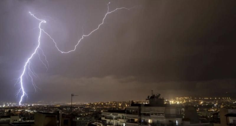 Καιρός: Ξεκίνησε η κακοκαιρία, πού βρέχει αυτήν την ώρα, ποιες περιοχές θα ακολουθήσουν