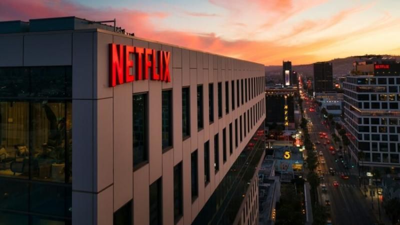 Έρχονται νέες αυξήσεις τιμών στο Netflix: Πόσο θα πληρώνουμε το κάθε πακέτο