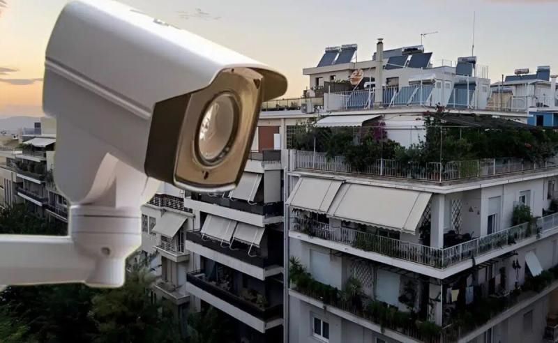Κάμερες στις πολυκατοικίες: Πότε οι γείτονες μπορούν να πουν «όχι» και τι επιτρέπεται να καταγράφουν